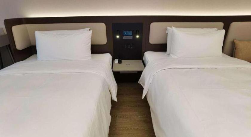Hanting Hotel Beijing Wangfujing Exterior photo